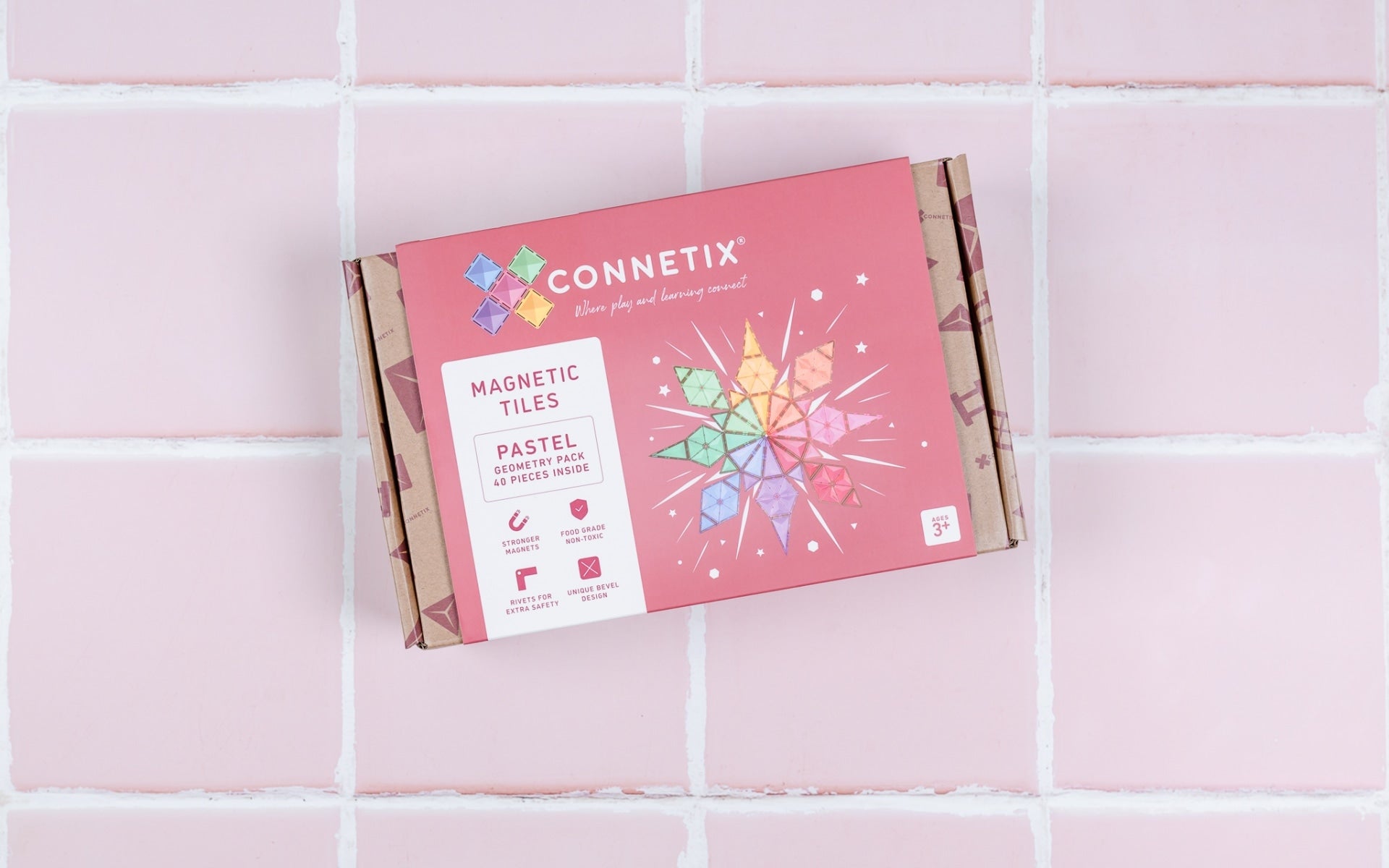 Front packaging of Connetix Pastel Geometry Pack 40pc