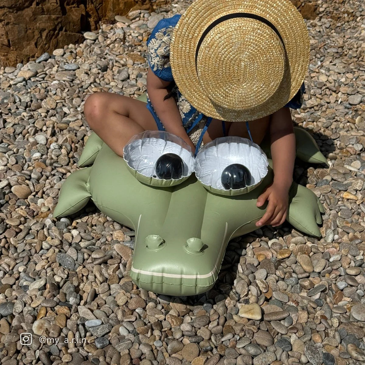 Sunnylife Cookie the Croc kiddy float pool ring in khaki and cream with 3D googly eyes